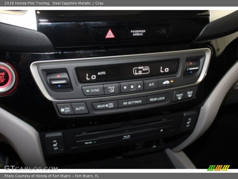 Steel Sapphire Metallic / Gray 2018 Honda Pilot Touring