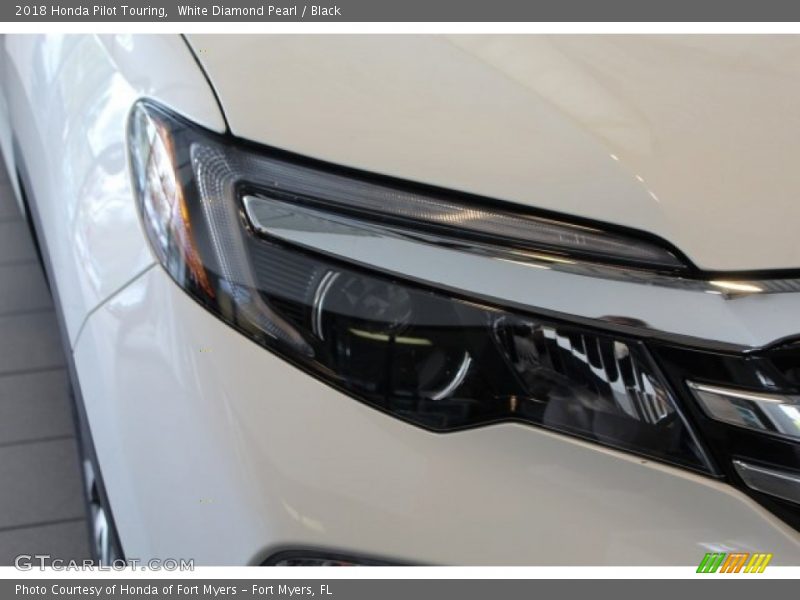 White Diamond Pearl / Black 2018 Honda Pilot Touring