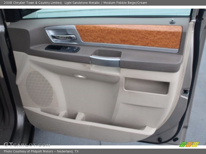 Light Sandstone Metallic / Medium Pebble Beige/Cream 2008 Chrysler Town & Country Limited