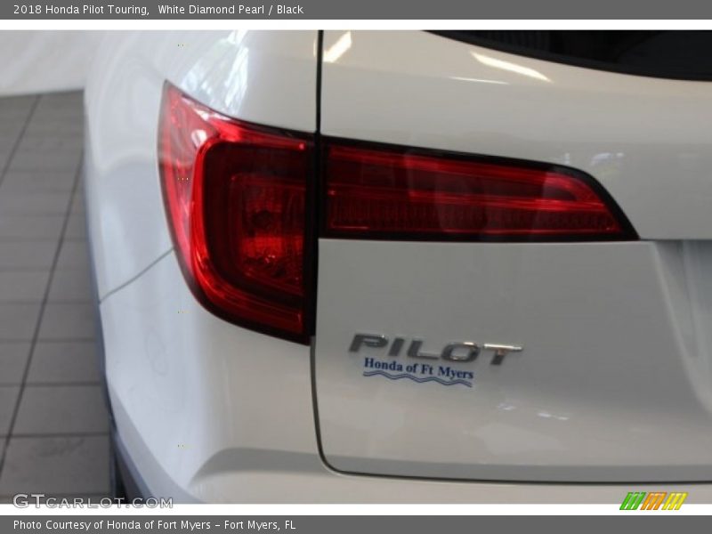 White Diamond Pearl / Black 2018 Honda Pilot Touring
