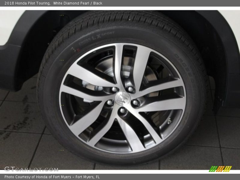 White Diamond Pearl / Black 2018 Honda Pilot Touring
