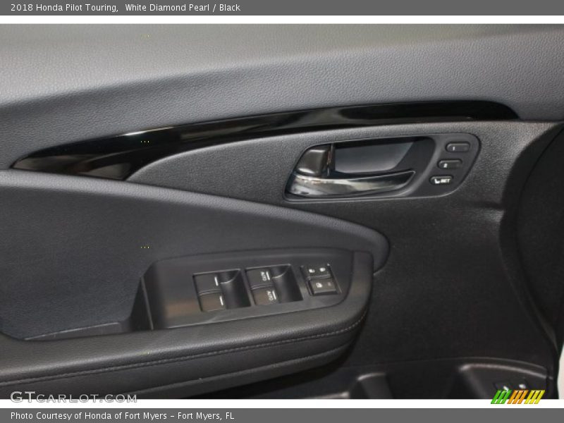 White Diamond Pearl / Black 2018 Honda Pilot Touring