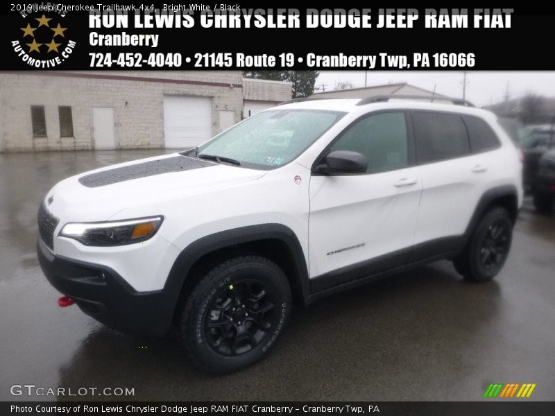 Bright White / Black 2019 Jeep Cherokee Trailhawk 4x4