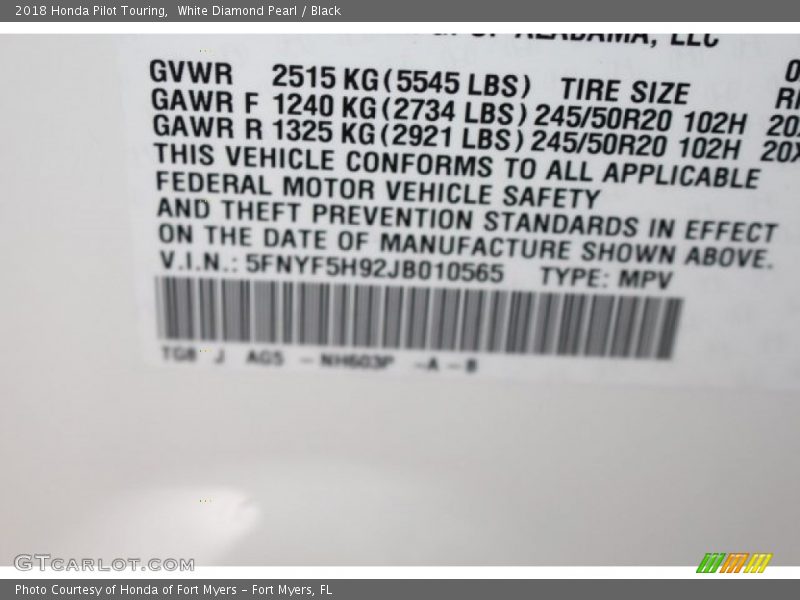 White Diamond Pearl / Black 2018 Honda Pilot Touring
