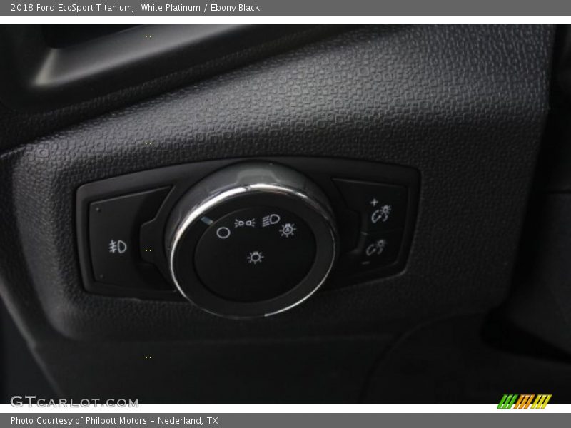 White Platinum / Ebony Black 2018 Ford EcoSport Titanium