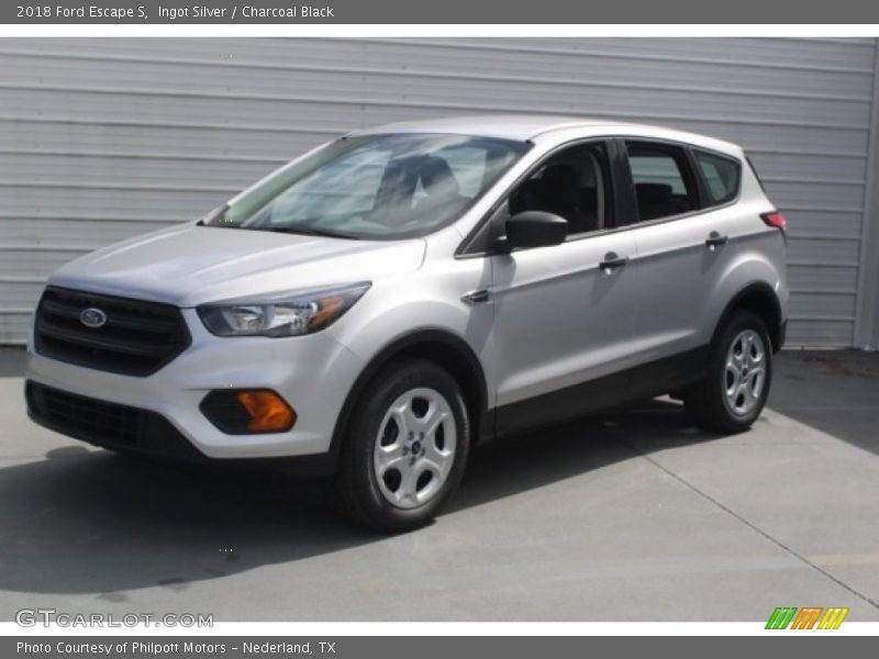Ingot Silver / Charcoal Black 2018 Ford Escape S