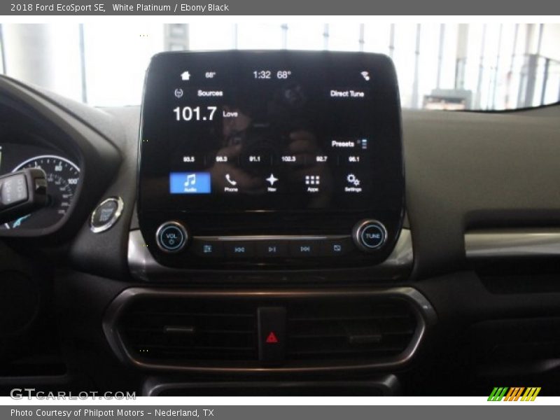 White Platinum / Ebony Black 2018 Ford EcoSport SE