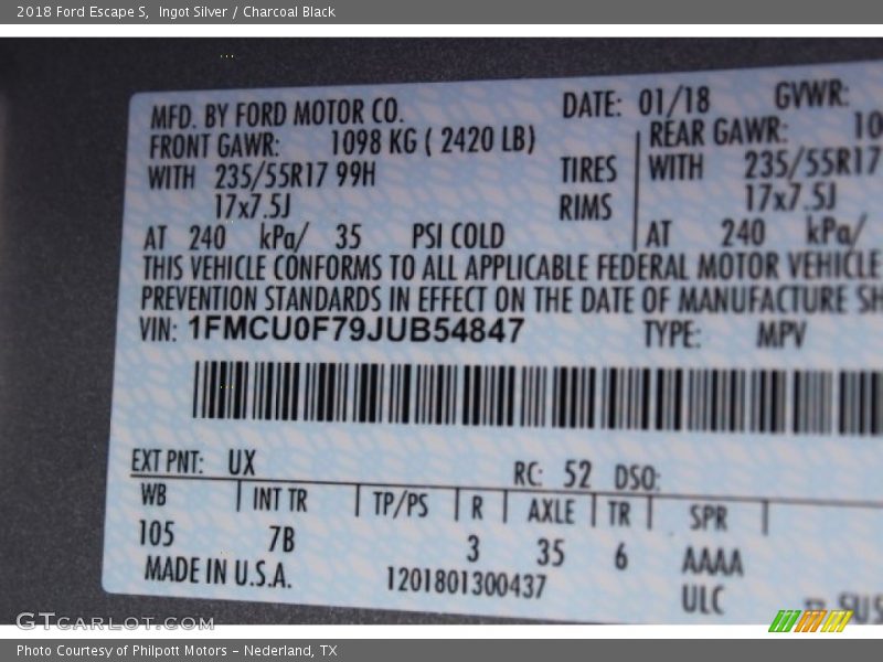 Ingot Silver / Charcoal Black 2018 Ford Escape S