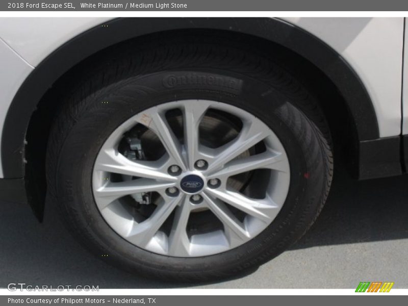 White Platinum / Medium Light Stone 2018 Ford Escape SEL