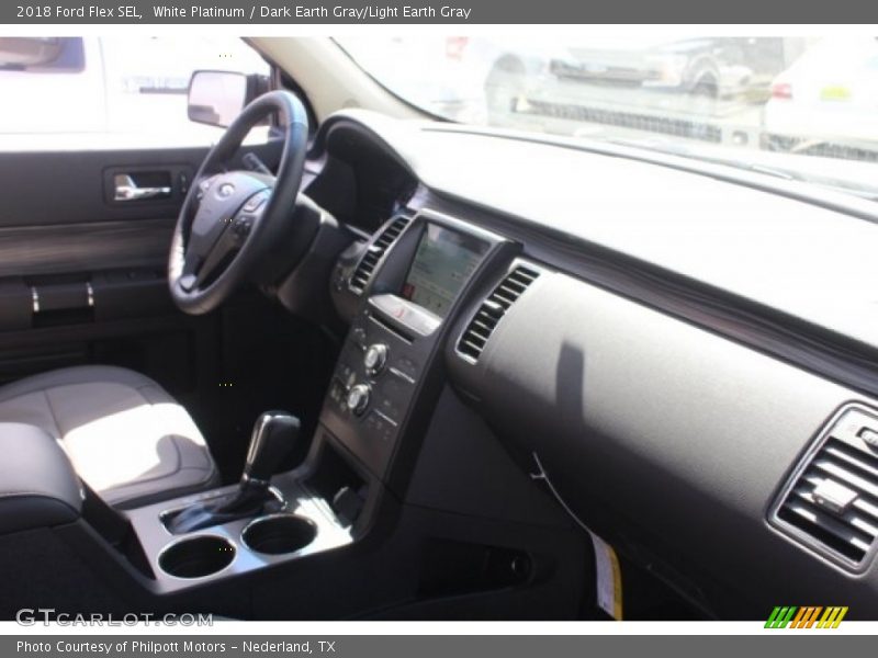 White Platinum / Dark Earth Gray/Light Earth Gray 2018 Ford Flex SEL
