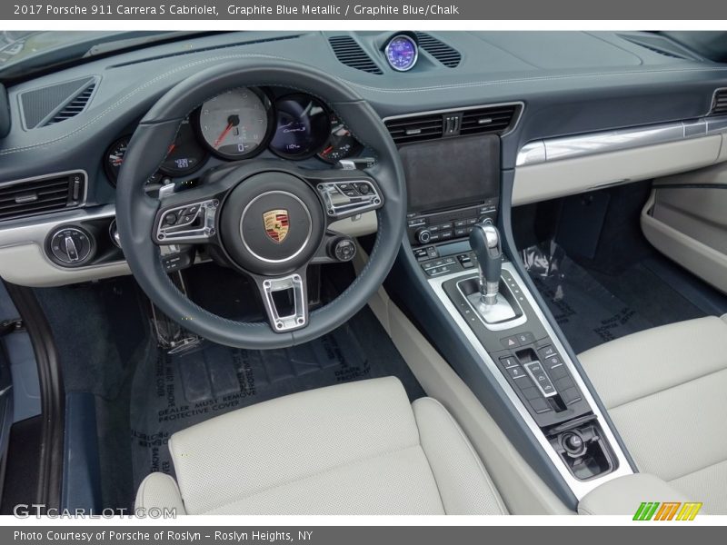 Dashboard of 2017 911 Carrera S Cabriolet