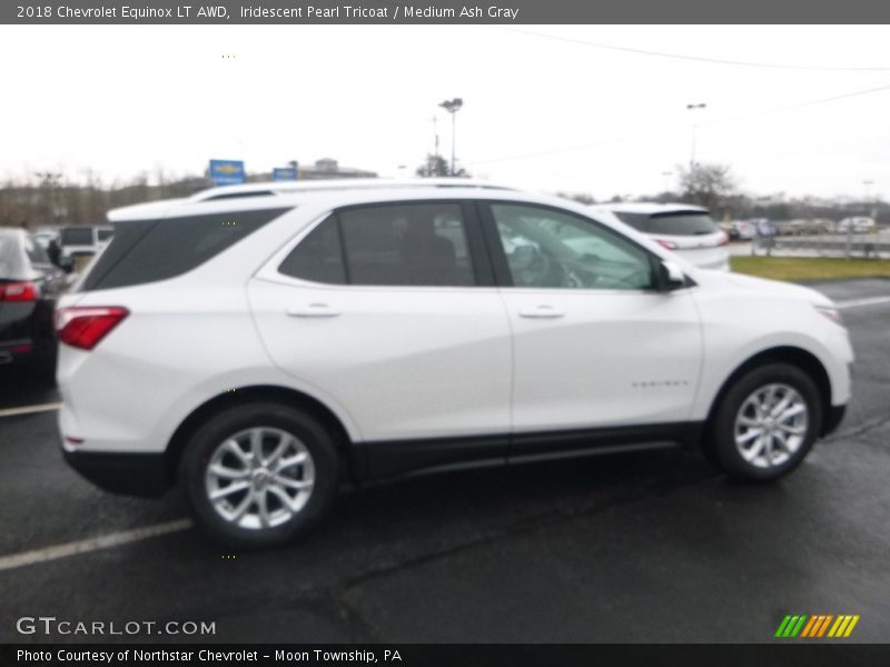 Iridescent Pearl Tricoat / Medium Ash Gray 2018 Chevrolet Equinox LT AWD