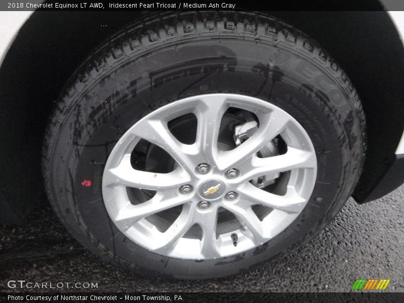 Iridescent Pearl Tricoat / Medium Ash Gray 2018 Chevrolet Equinox LT AWD
