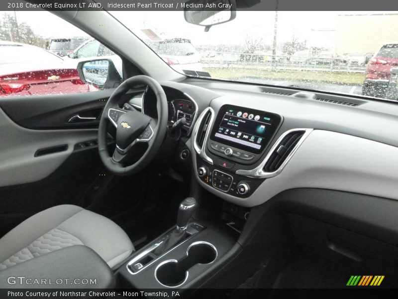 Iridescent Pearl Tricoat / Medium Ash Gray 2018 Chevrolet Equinox LT AWD