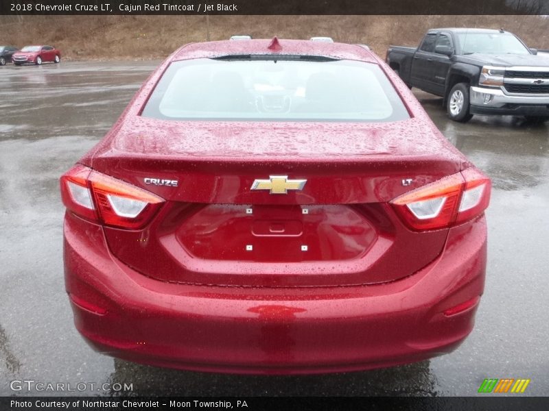 Cajun Red Tintcoat / Jet Black 2018 Chevrolet Cruze LT