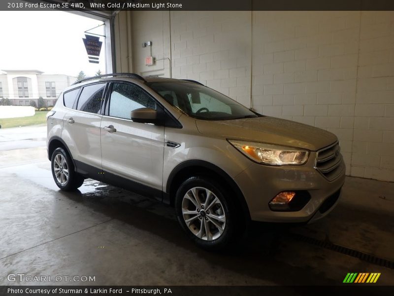 White Gold / Medium Light Stone 2018 Ford Escape SE 4WD