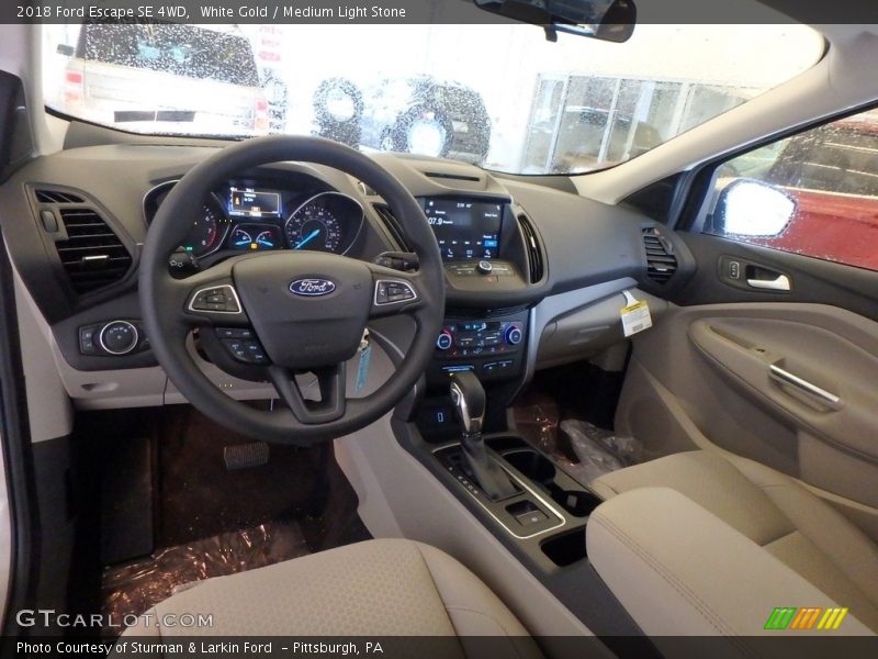 White Gold / Medium Light Stone 2018 Ford Escape SE 4WD