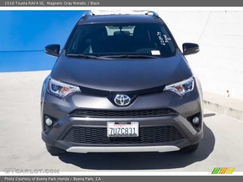 Magnetic Gray Metallic / Black 2016 Toyota RAV4 SE