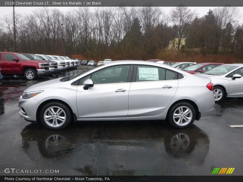 Silver Ice Metallic / Jet Black 2018 Chevrolet Cruze LT