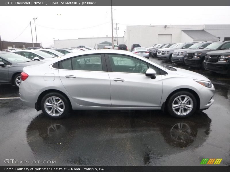 Silver Ice Metallic / Jet Black 2018 Chevrolet Cruze LT