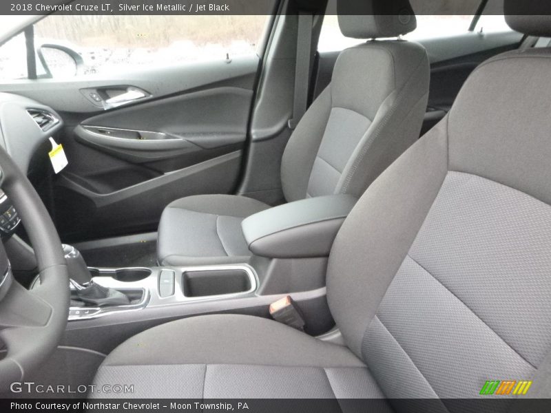 Silver Ice Metallic / Jet Black 2018 Chevrolet Cruze LT