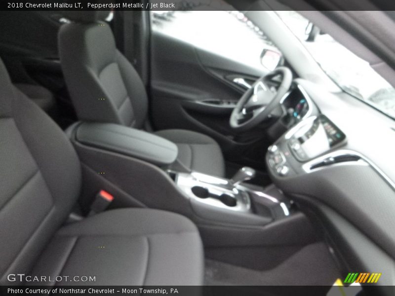 Pepperdust Metallic / Jet Black 2018 Chevrolet Malibu LT