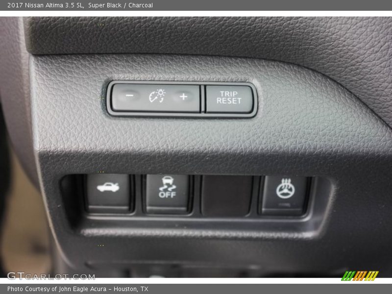 Super Black / Charcoal 2017 Nissan Altima 3.5 SL