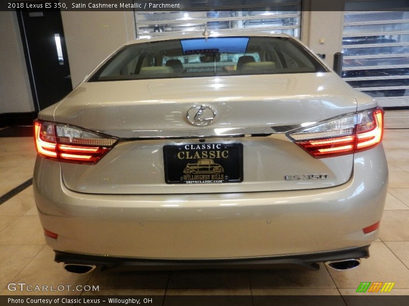 Satin Cashmere Metallic / Parchment 2018 Lexus ES 350