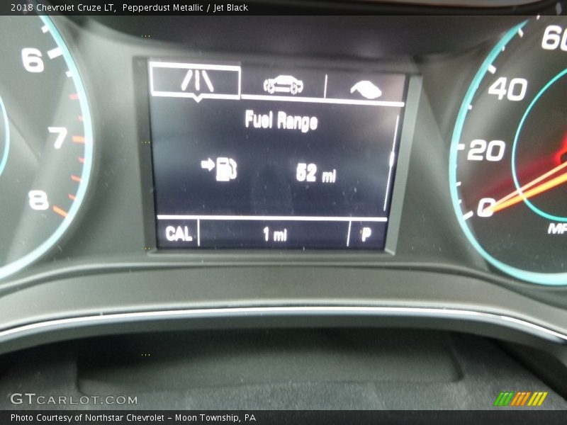Pepperdust Metallic / Jet Black 2018 Chevrolet Cruze LT
