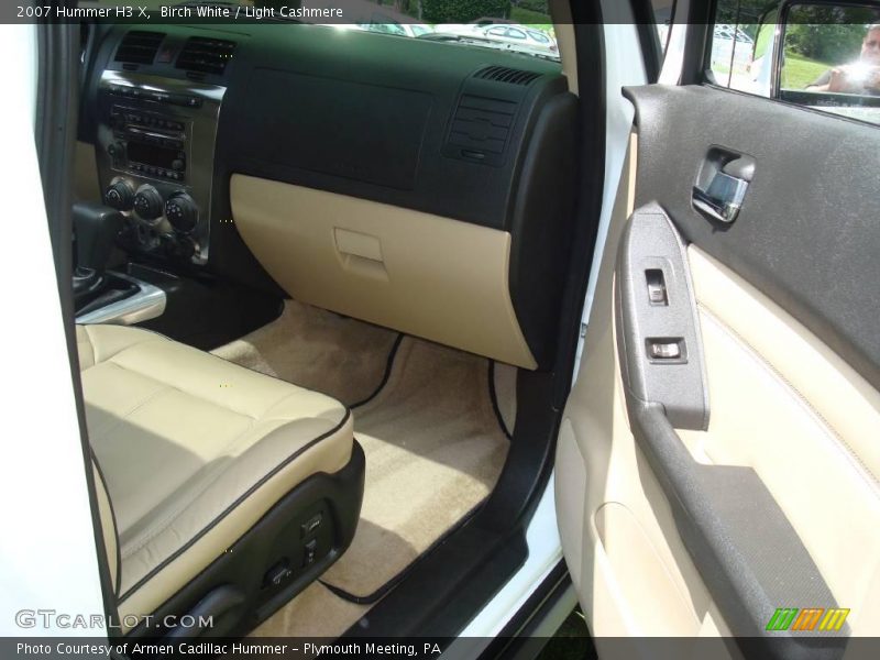 Birch White / Light Cashmere 2007 Hummer H3 X