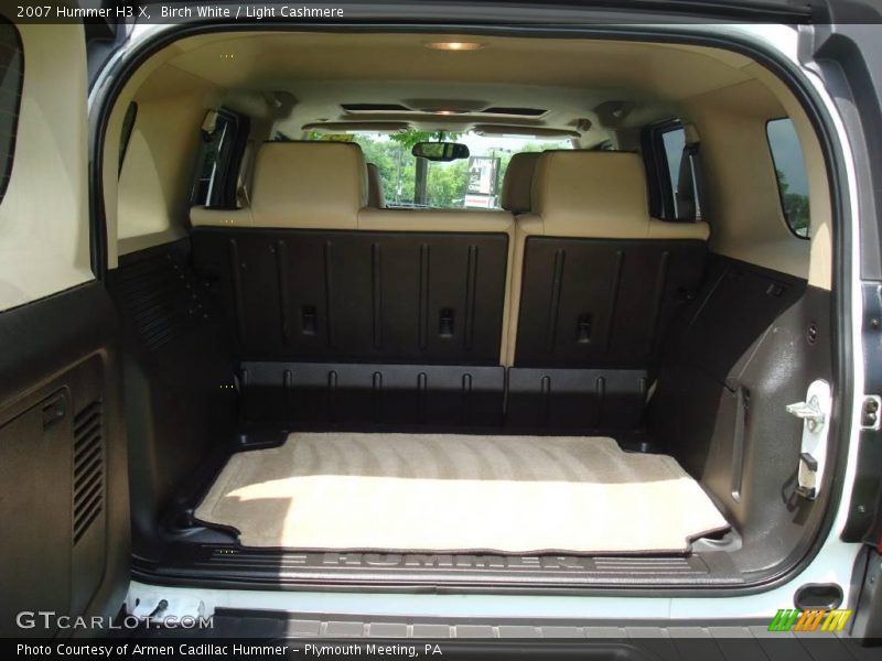 Birch White / Light Cashmere 2007 Hummer H3 X