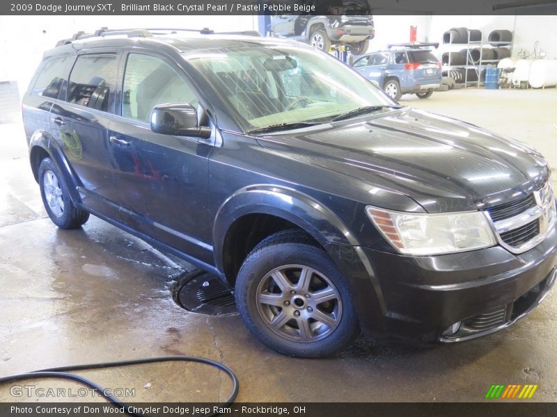 Brilliant Black Crystal Pearl / Pastel Pebble Beige 2009 Dodge Journey SXT