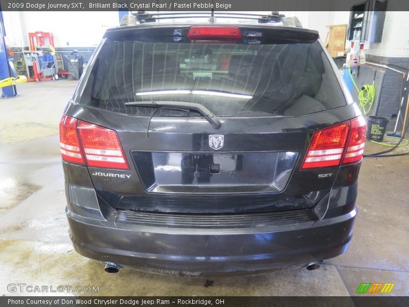 Brilliant Black Crystal Pearl / Pastel Pebble Beige 2009 Dodge Journey SXT