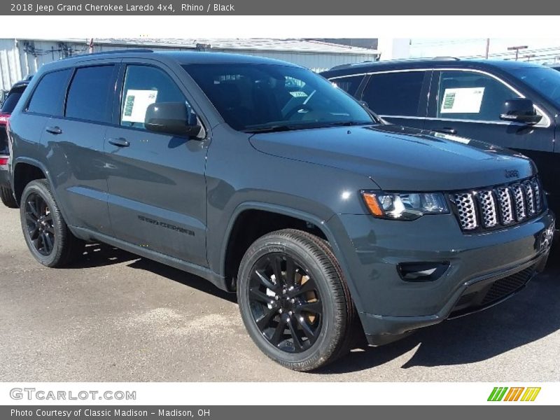 Rhino / Black 2018 Jeep Grand Cherokee Laredo 4x4