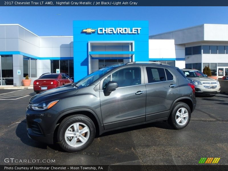 Nightfall Gray Metallic / Jet Black/­Light Ash Gray 2017 Chevrolet Trax LT AWD