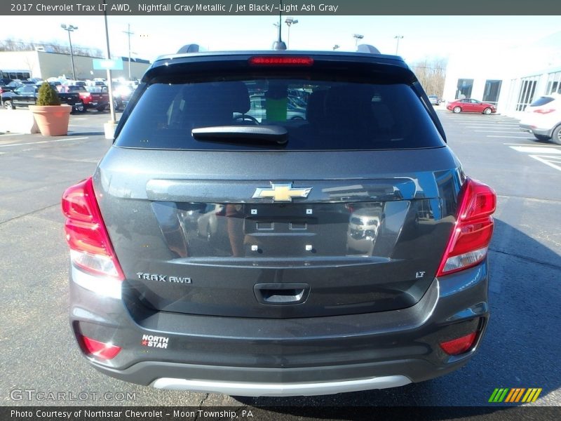 Nightfall Gray Metallic / Jet Black/­Light Ash Gray 2017 Chevrolet Trax LT AWD