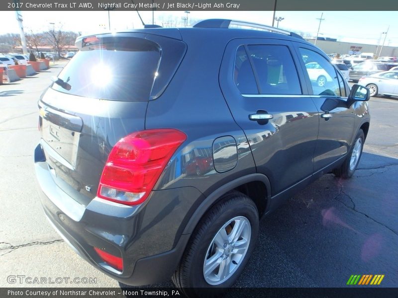 Nightfall Gray Metallic / Jet Black/­Light Ash Gray 2017 Chevrolet Trax LT AWD