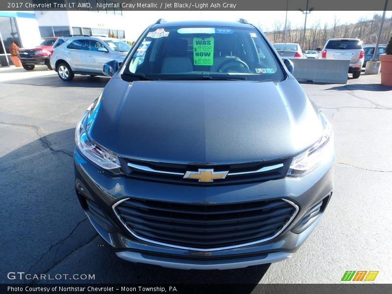 Nightfall Gray Metallic / Jet Black/­Light Ash Gray 2017 Chevrolet Trax LT AWD