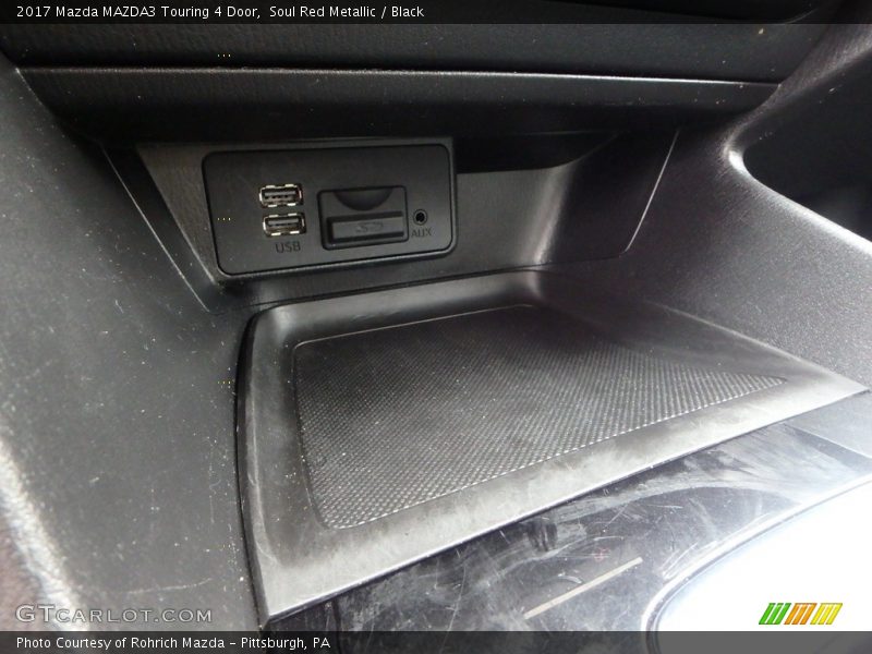 Soul Red Metallic / Black 2017 Mazda MAZDA3 Touring 4 Door