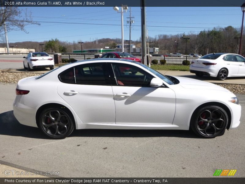 Alfa White / Black/Red 2018 Alfa Romeo Giulia Ti AWD