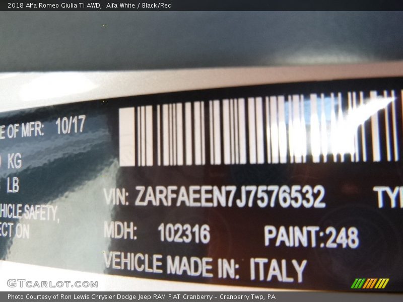 Alfa White / Black/Red 2018 Alfa Romeo Giulia Ti AWD