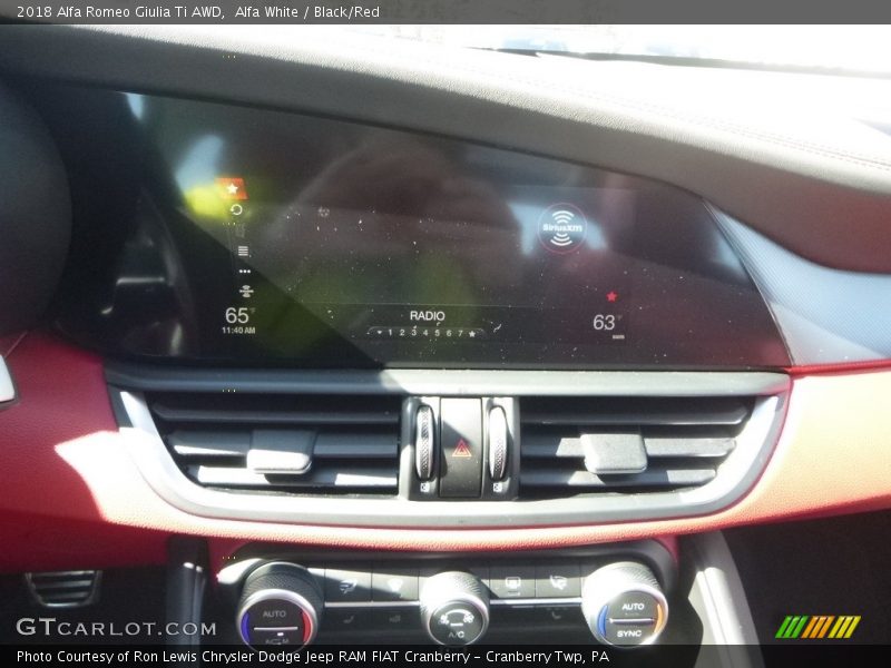Alfa White / Black/Red 2018 Alfa Romeo Giulia Ti AWD