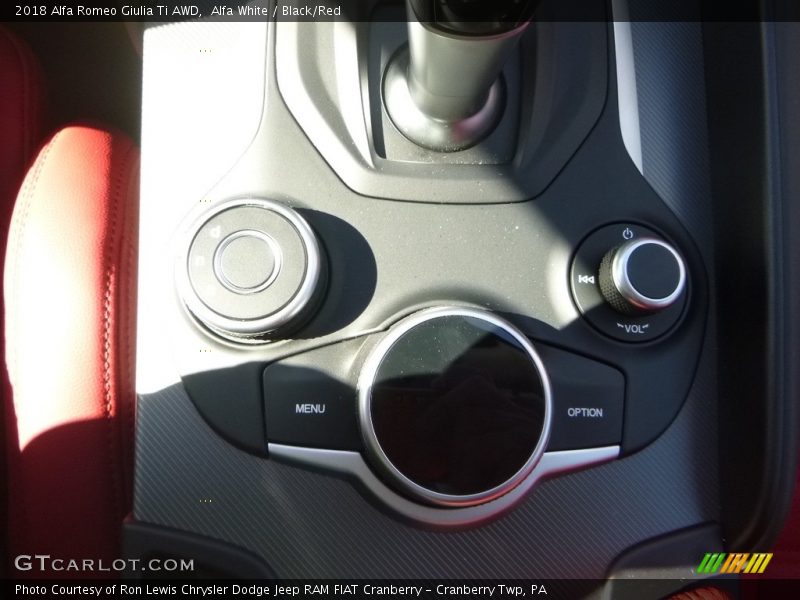 Alfa White / Black/Red 2018 Alfa Romeo Giulia Ti AWD