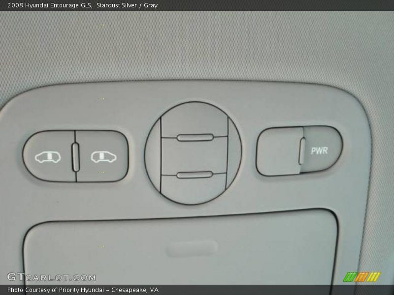 Stardust Silver / Gray 2008 Hyundai Entourage GLS