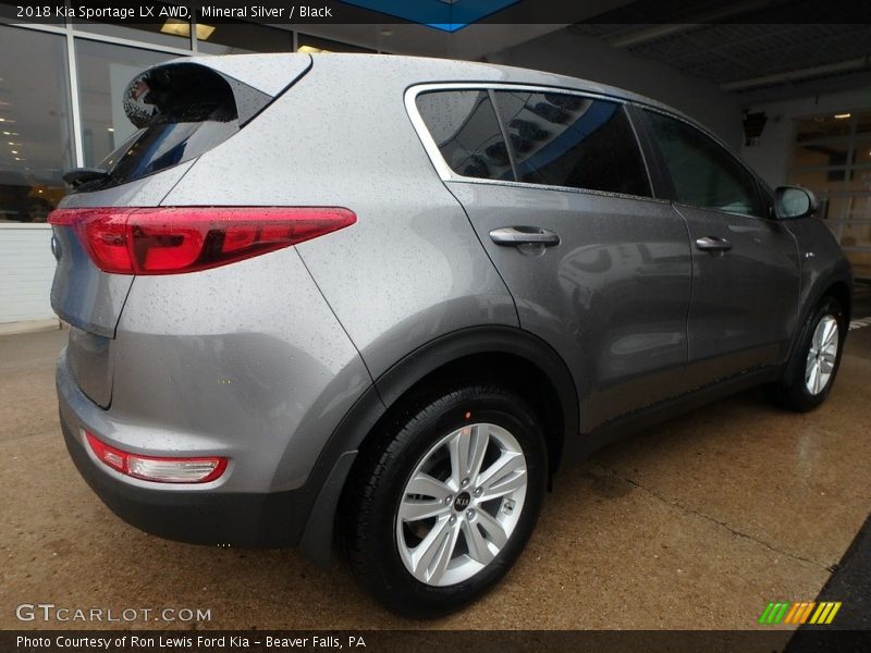 Mineral Silver / Black 2018 Kia Sportage LX AWD