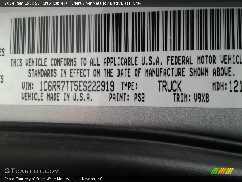 Bright Silver Metallic / Black/Diesel Gray 2014 Ram 1500 SLT Crew Cab 4x4