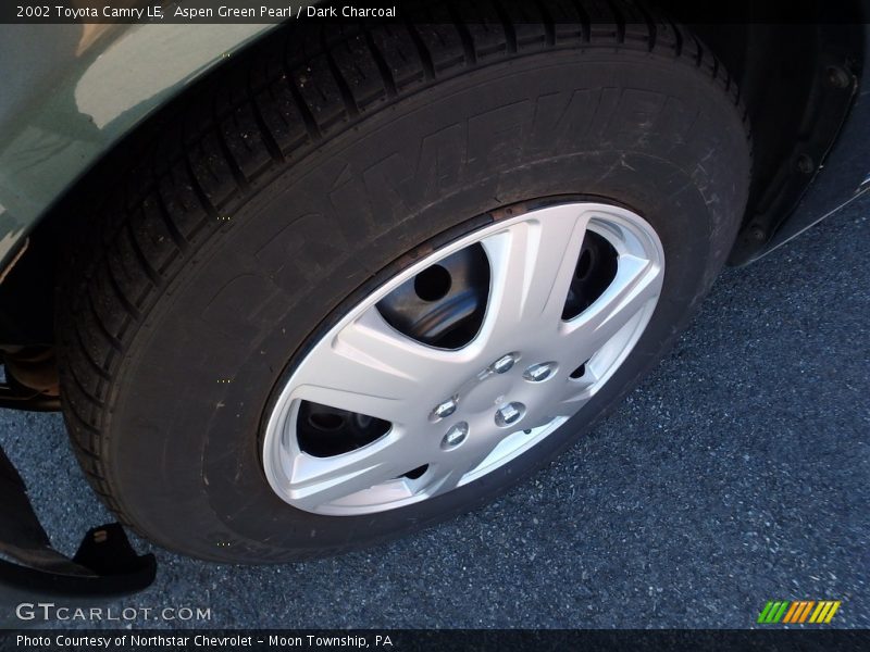 Aspen Green Pearl / Dark Charcoal 2002 Toyota Camry LE