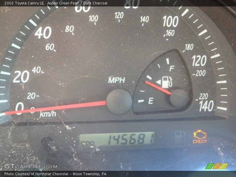 Aspen Green Pearl / Dark Charcoal 2002 Toyota Camry LE