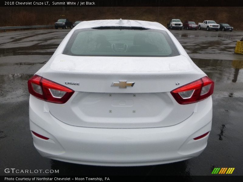 Summit White / Jet Black 2018 Chevrolet Cruze LT