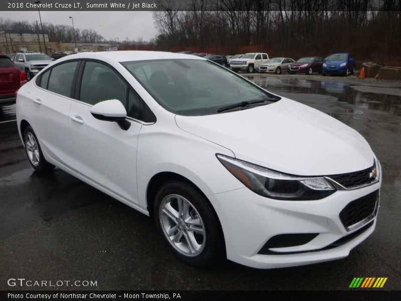 Summit White / Jet Black 2018 Chevrolet Cruze LT